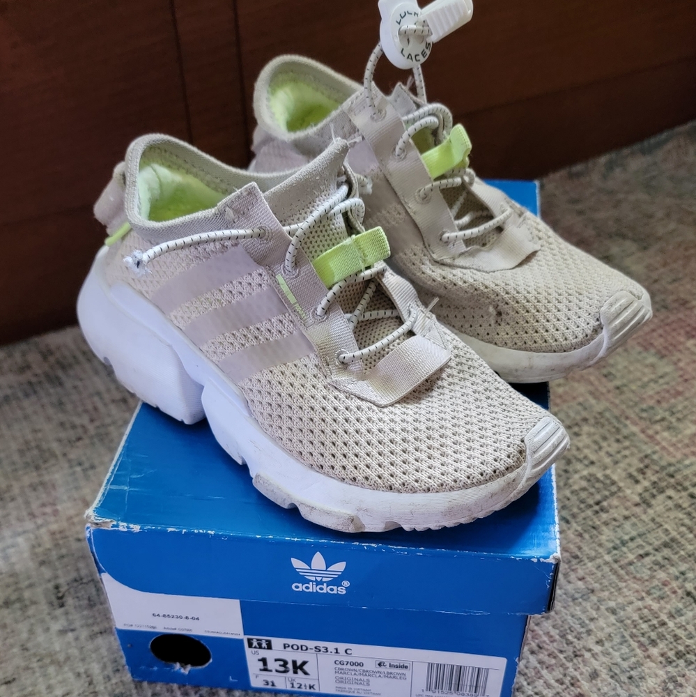 Little girls Adidas sneakers